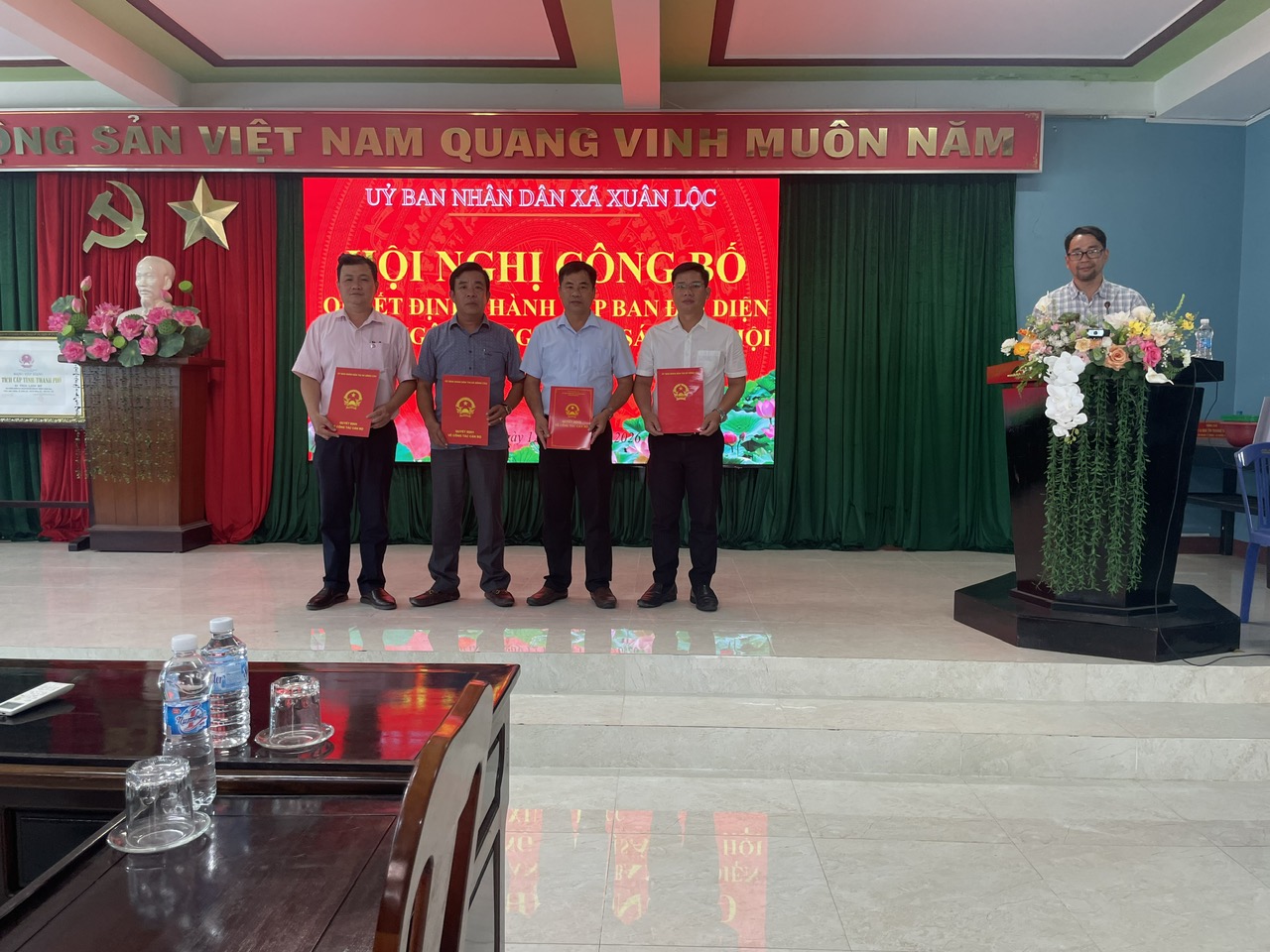 CÔNG BỐ QUYẾT ĐỊNH THÀNH LẬP BAN ĐẠI DIỆN HỘI ĐỒNG QUẢN TRỊ NGÂN HÀNG CHÍNH SÁCH XÃ HỘI TẠI XÃ XUÂN LỘC